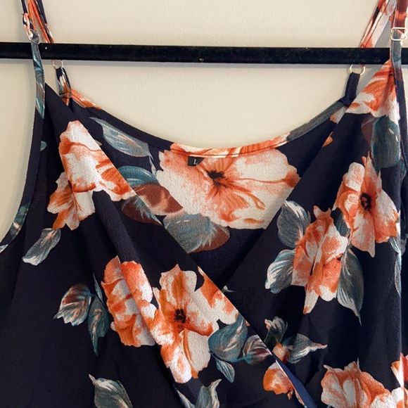 Votepretty Casual Floral V-Neck Flowy Dress - Picture 5 of 11